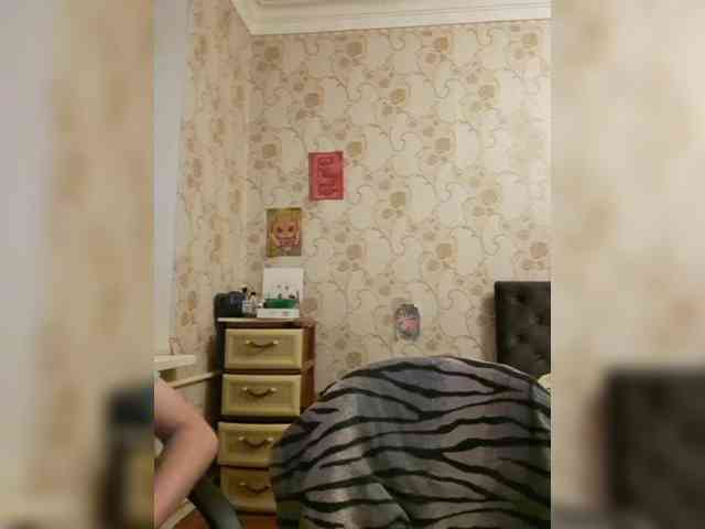 Love_Crew webcam