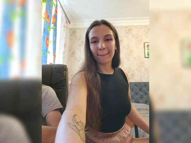 Love_Crew webcam