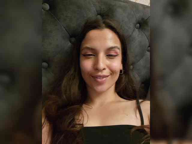 Love_Crew webcam