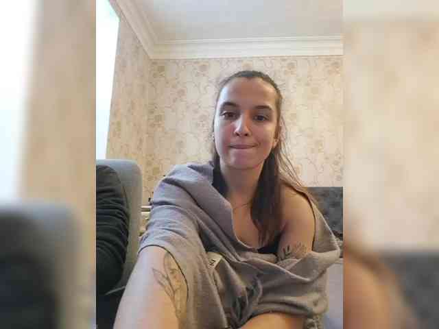 Axel-20x Live Webcam on BongaCams