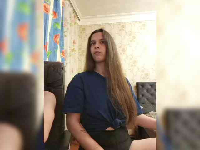 Love_Crew webcam