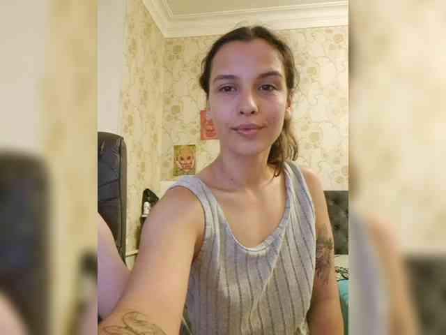 Love_Crew webcam