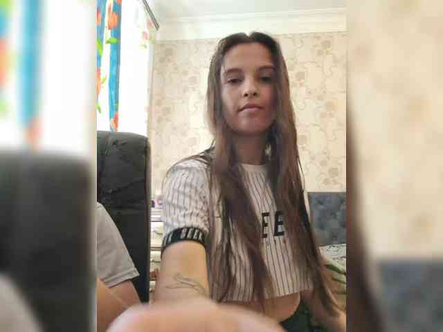 Love_Crew webcam