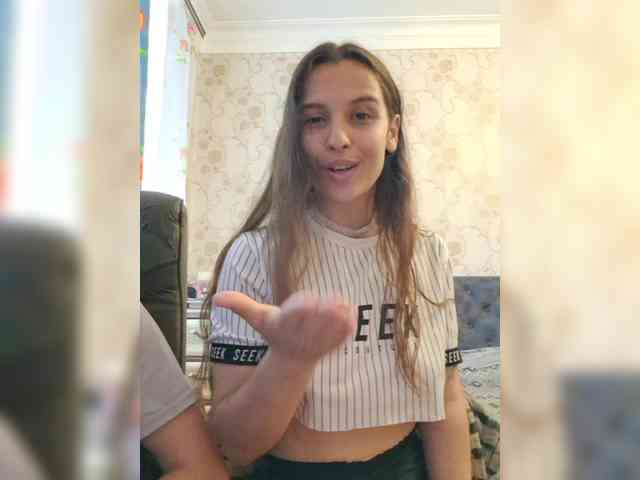 Love_Crew webcam