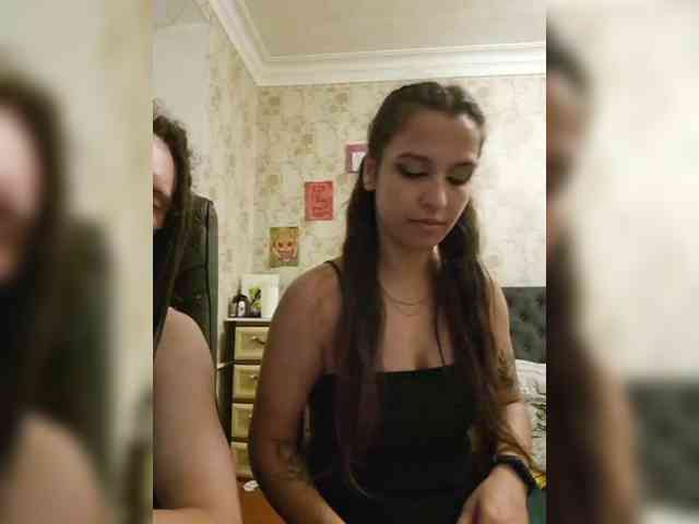 Love_Crew webcam