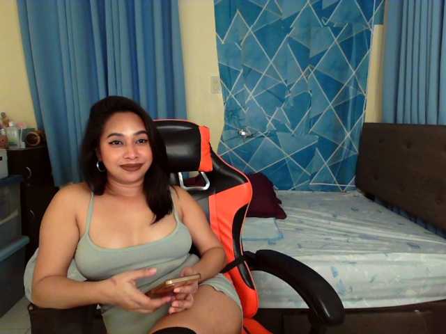 xxTrexie18's BongaCams show and profile