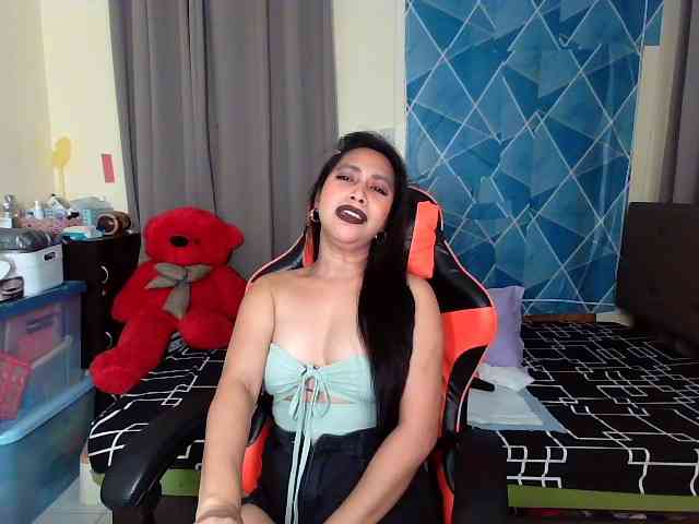 xxTrexie18 webcam