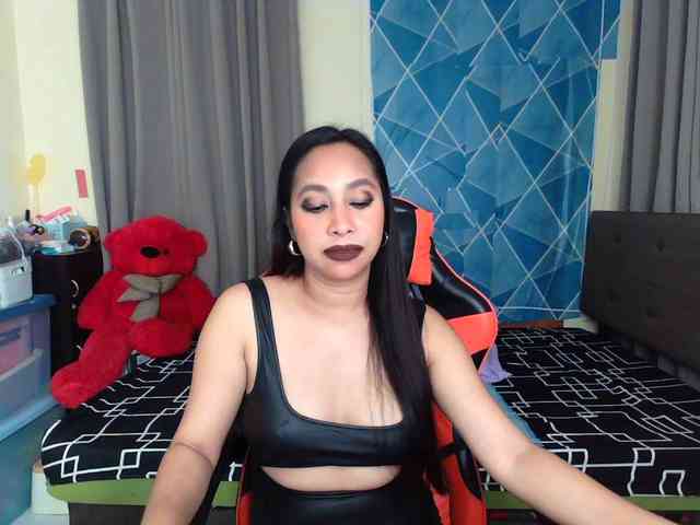 xxTrexie18 webcam
