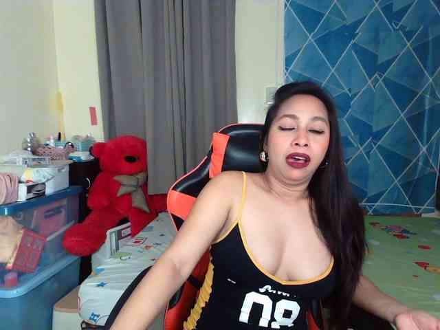 xxTrexie18 webcam