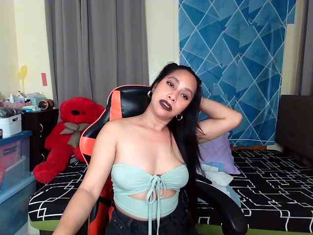 xxTrexie18 webcam