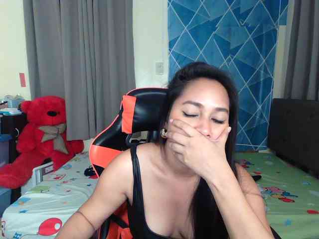 xxTrexie18 webcam
