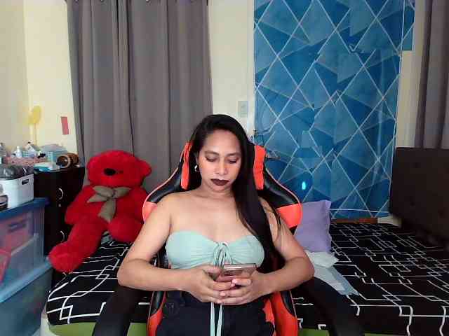 xxTrexie18 webcam