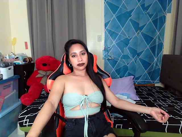 xxTrexie18 webcam