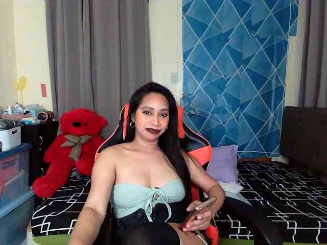 xxTrexie18 webcam