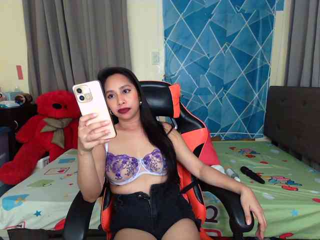 xxTrexie18 webcam