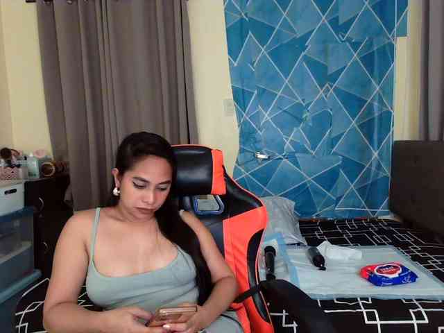 xxTrexie18 webcam
