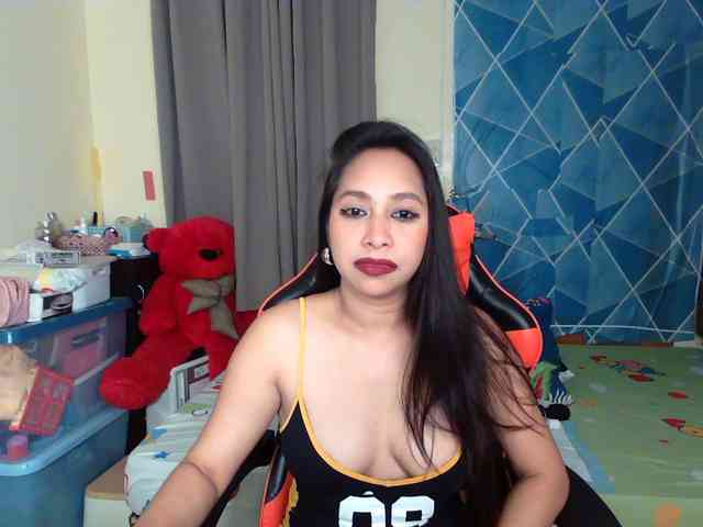 xxTrexie18 webcam