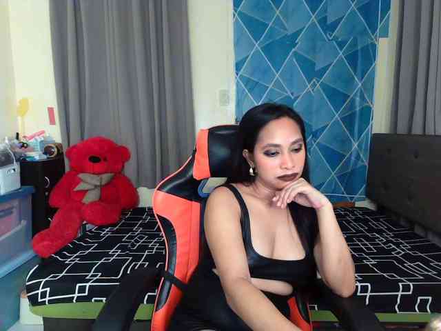 xxTrexie18 webcam