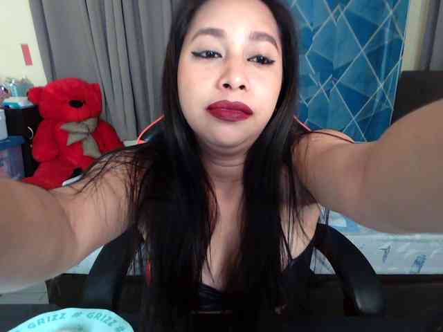 xxTrexie18 webcam