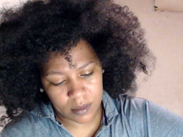 Cherryu's BongaCams show and profile