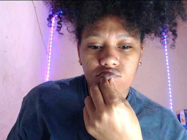 Cherryu's BongaCams show and profile