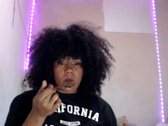 Cherryu's BongaCams show and profile