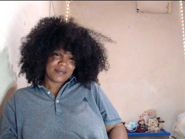 Cherryu's BongaCams show and profile