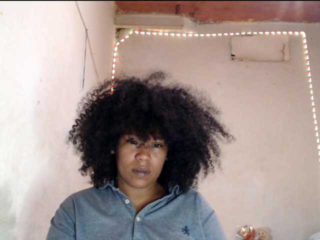 Cherryu's BongaCams show and profile