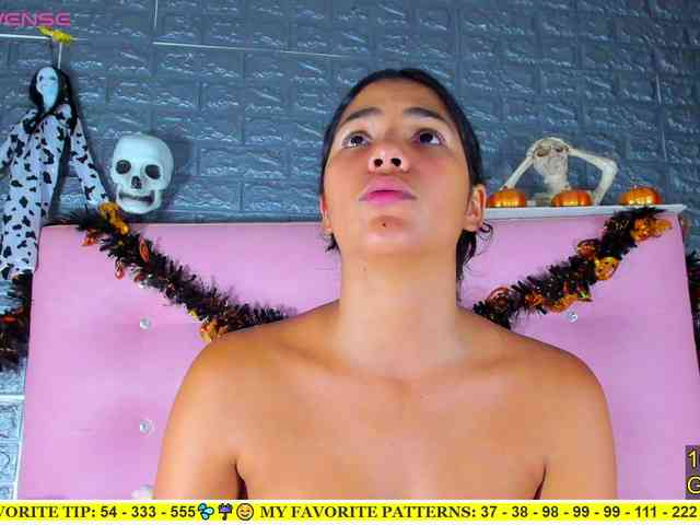 AriannaLewis webcam