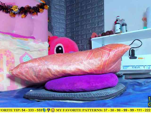 AriannaLewis webcam