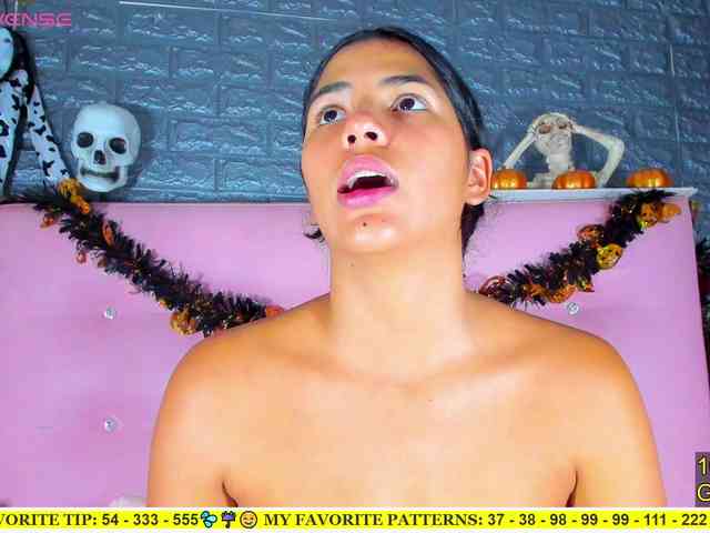 AriannaLewis webcam