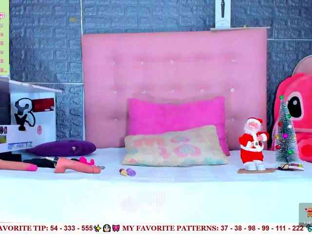 AriannaLewis AriannaLewis