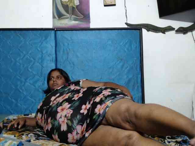 SusanaEshwar webcam