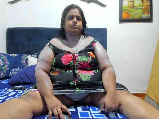 SusanaEshwar webcam