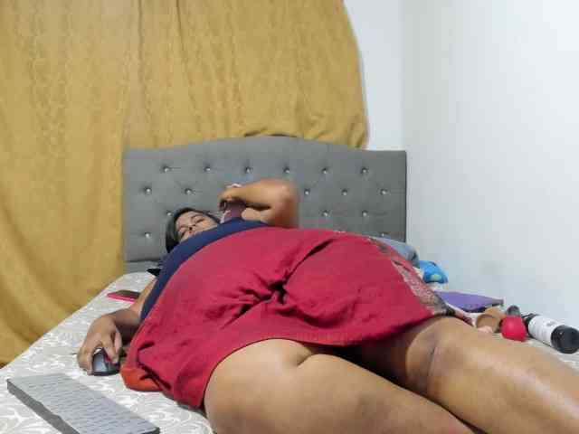 SusanaEshwar webcam