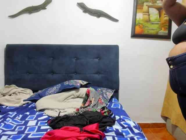 SusanaEshwar webcam
