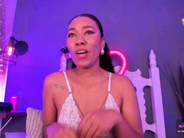 Mikeyla-Russo webcam