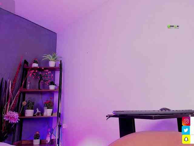 Mikeyla-Russo webcam