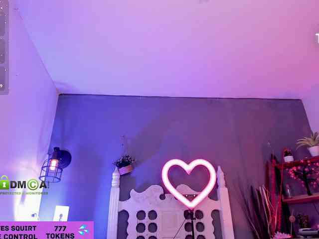 Mikeyla-Russo webcam