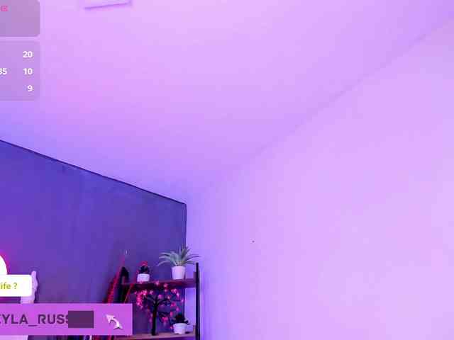 Mikeyla-Russo webcam