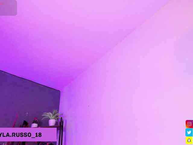 Mikeyla-Russo webcam