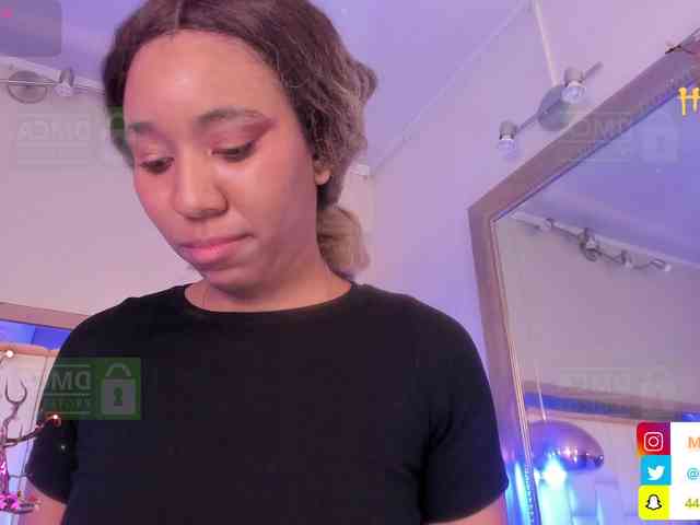 Mikeyla-Russo webcam