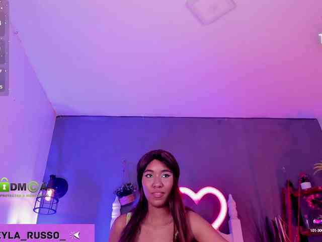 Mikeyla-Russo webcam