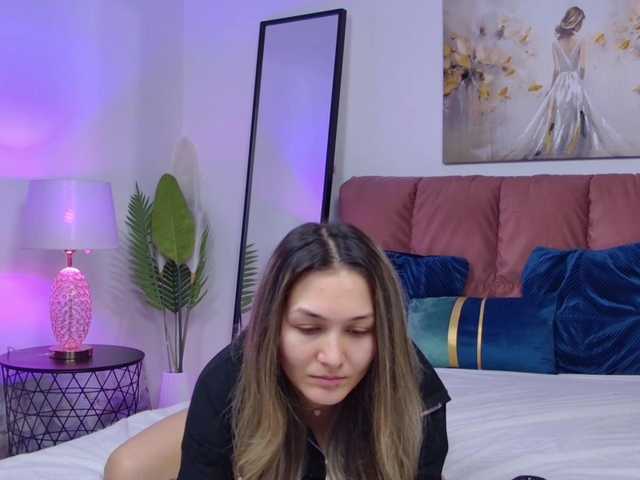 NicoleLegh's BongaCams show and profile