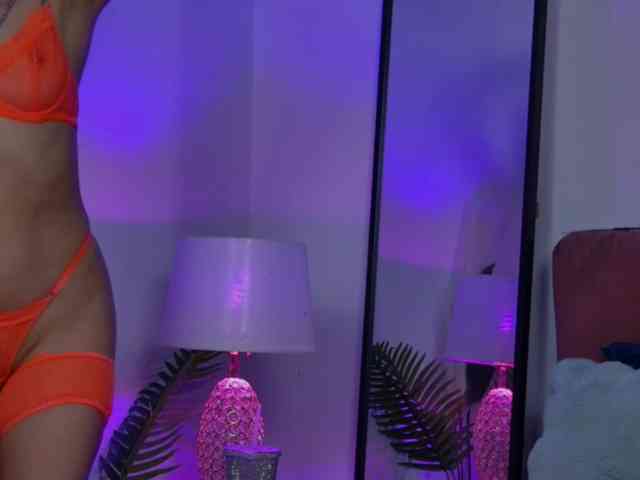 NicoleLegh webcam