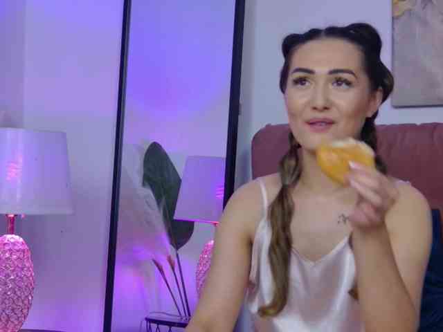 NicoleLegh webcam