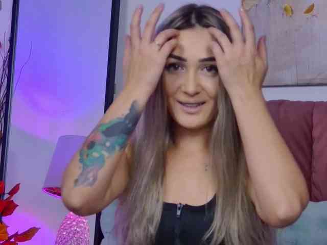 NicoleLegh webcam