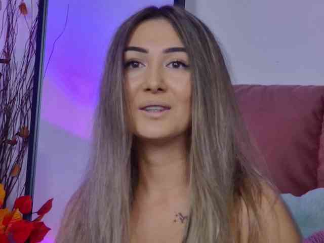 NicoleLegh webcam
