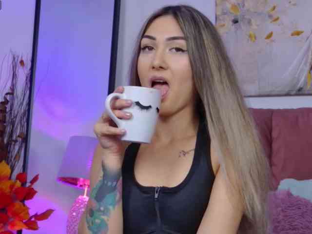 NicoleLegh webcam