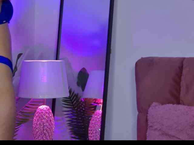 NicoleLegh webcam